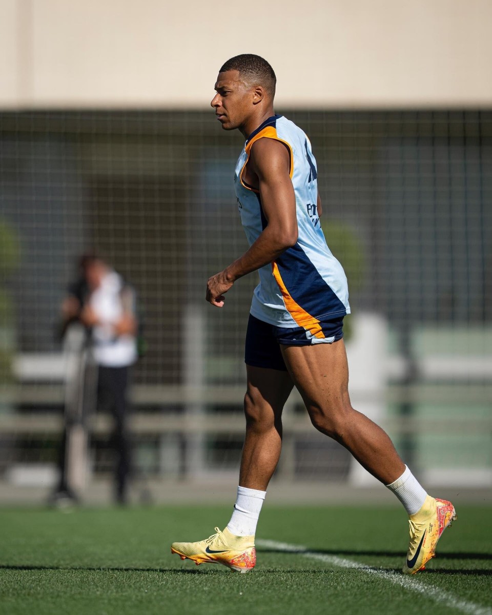 出其不意 出其不意